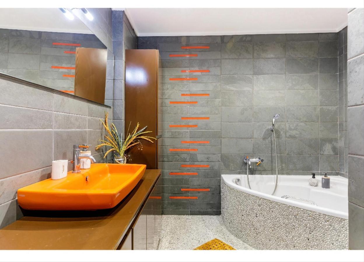 Double A Luxury Apartment Tesalonika Bagian luar foto