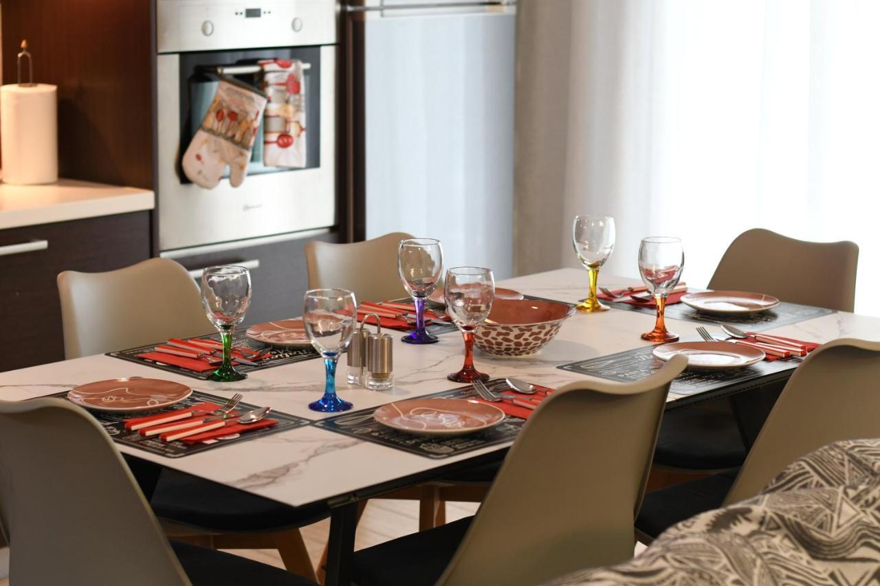 Double A Luxury Apartment Tesalonika Bagian luar foto